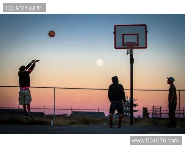 麦克马努斯的传奇人生与职业生涯探索：从球场到人生的精彩瞬间