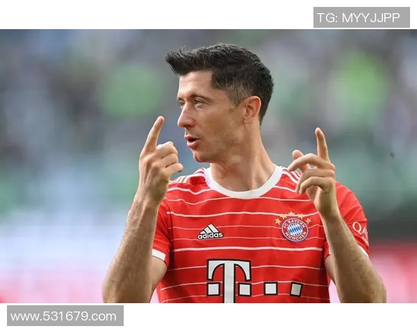 莱万重返德甲对决旧主拜仁球迷愤怒嘘声不断直指忘恩负义